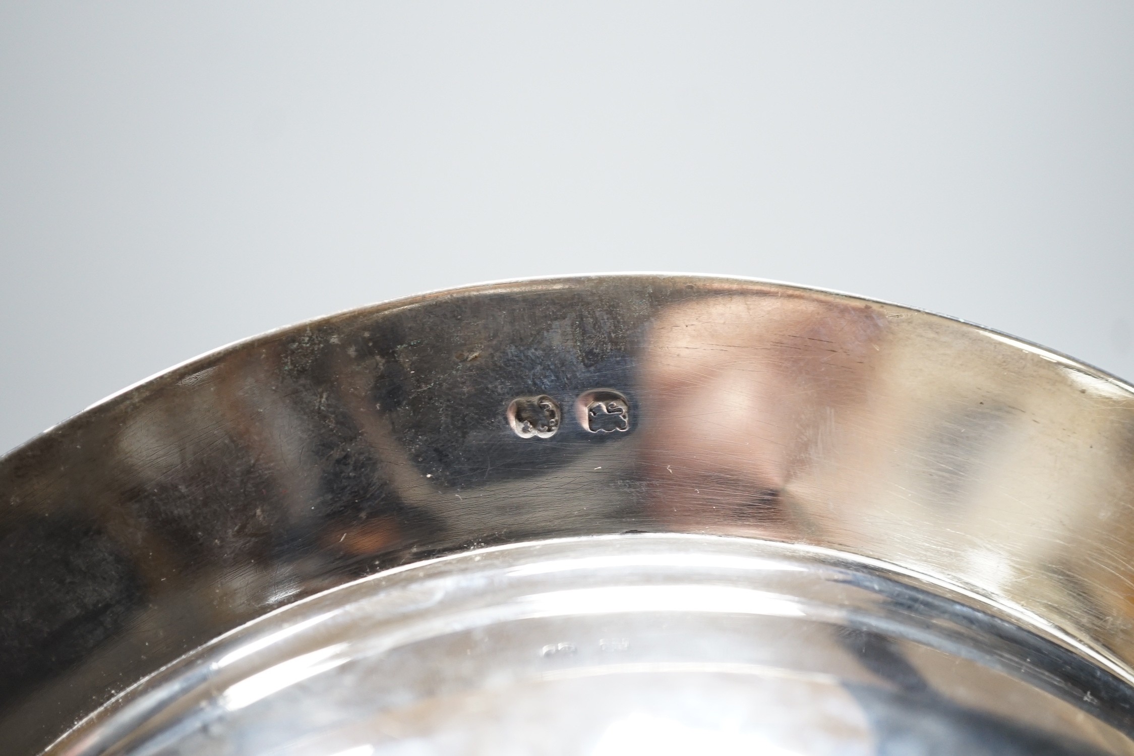 A George V silver circular two handled warming dish and cloche, by J. Parkes & Co, London, 1930, with engraved inscription, width 20.8cm, gross weight 34.4oz.